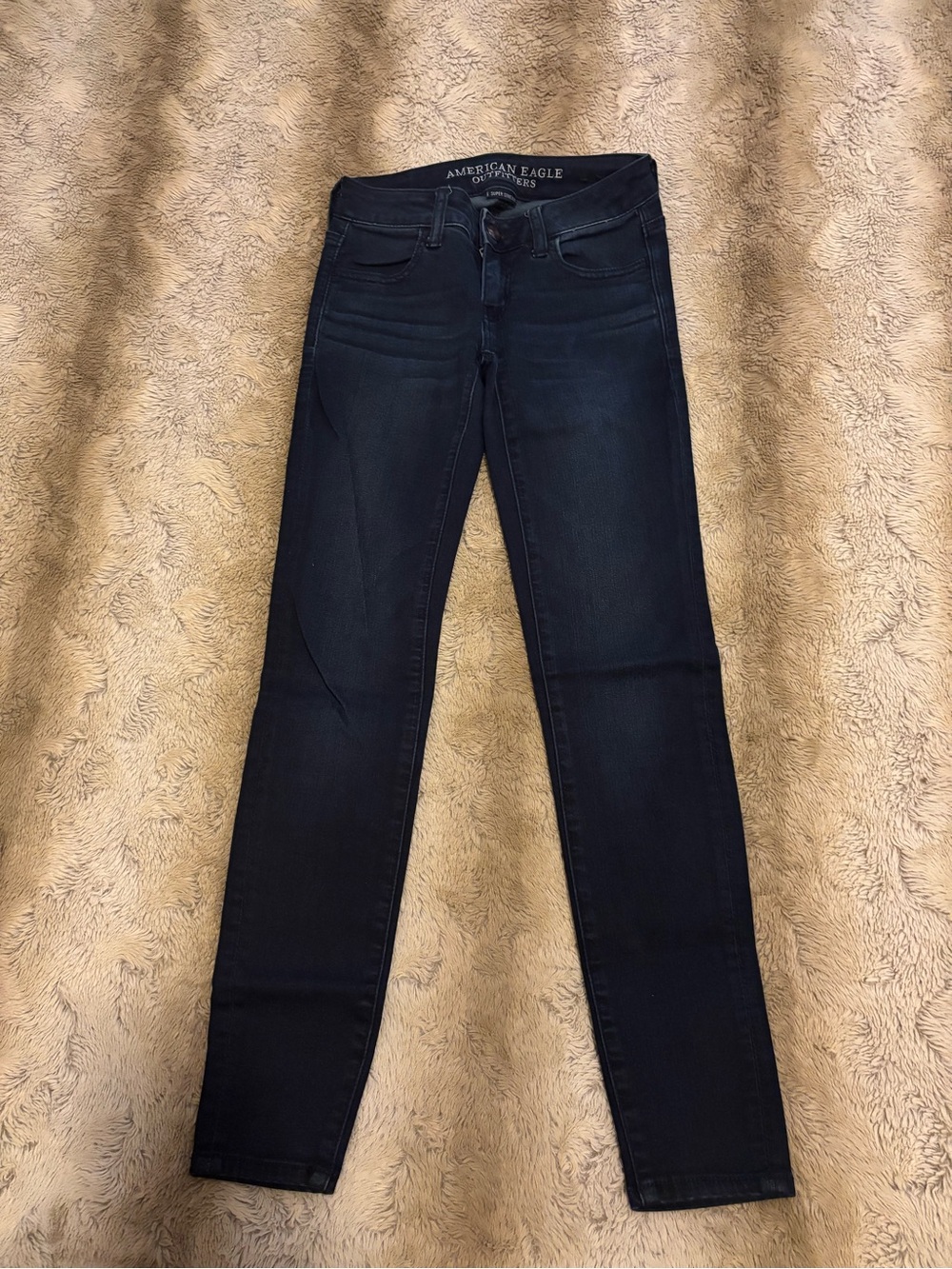 Women’s Skinny jeans -00 short- American Eagle
